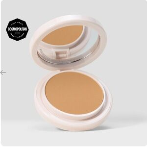 Kylie Cosmetics natural blur powder foundation 6W medium w/warm undertones NWT